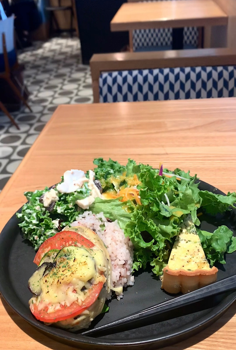 池袋駅近のおしゃれなおすすめ穴場ランチ・カフェまとめ！体験談と口コミ。つばめグリル ルミネ池袋店。エムズマーケット デリカテッセン&ダイナー