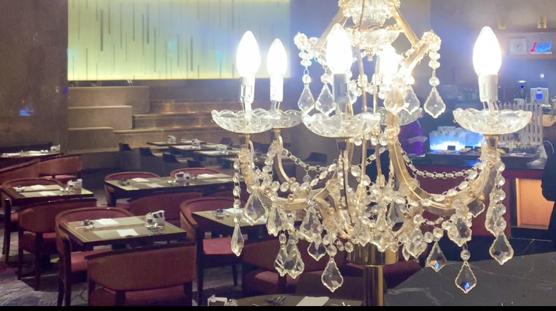 新宿映えスポット｜ヒルトン東京ランチビュッフェ【体験談】