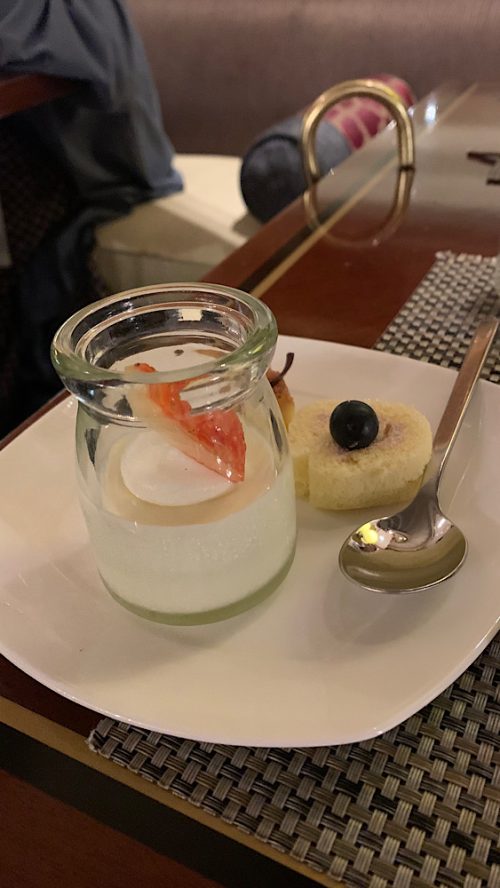 新宿映えスポット｜ヒルトン東京ランチビュッフェ【体験談】