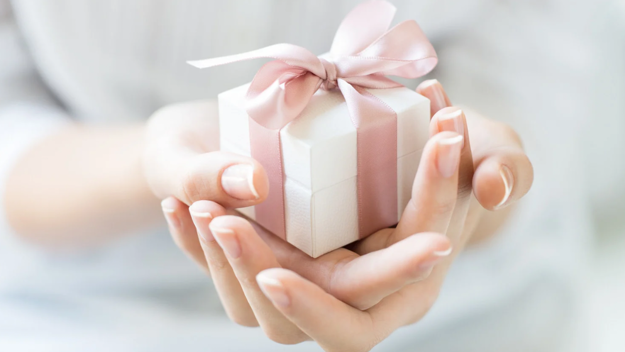 コピペ可★プレゼントの特殊文字・記号・絵文字・顔文字まとめ【インスタ映え】