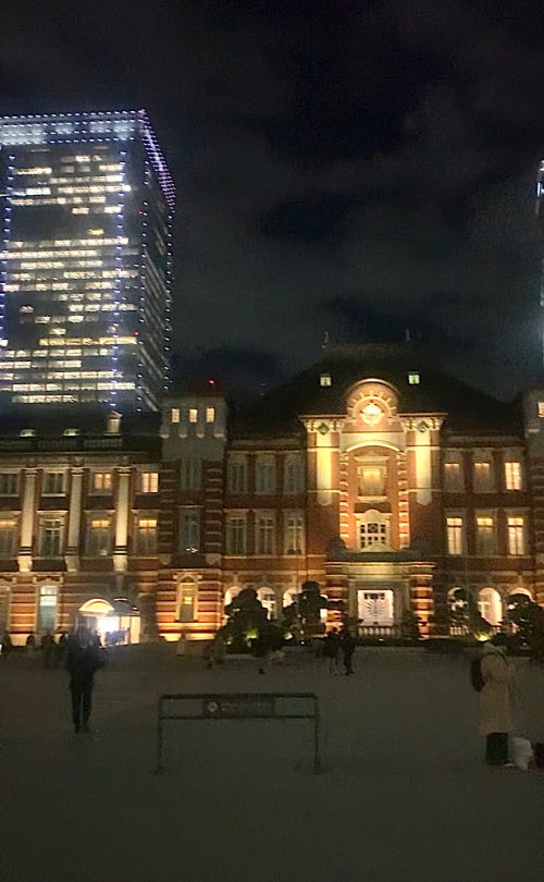 東京・丸の内クリスマスイルミネーション2023！撮影スポット【インスタ映え】
