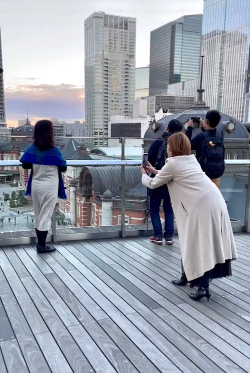 東京・丸の内クリスマスイルミネーション2023！撮影スポット【インスタ映え】