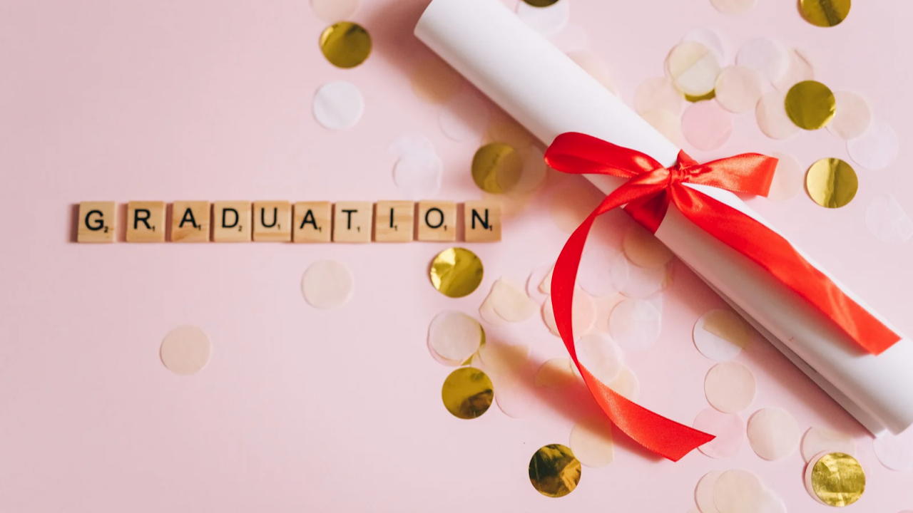 コピペ★おしゃれで嬉しい卒業祝いの一言メッセージまとめ【SNS映え】
