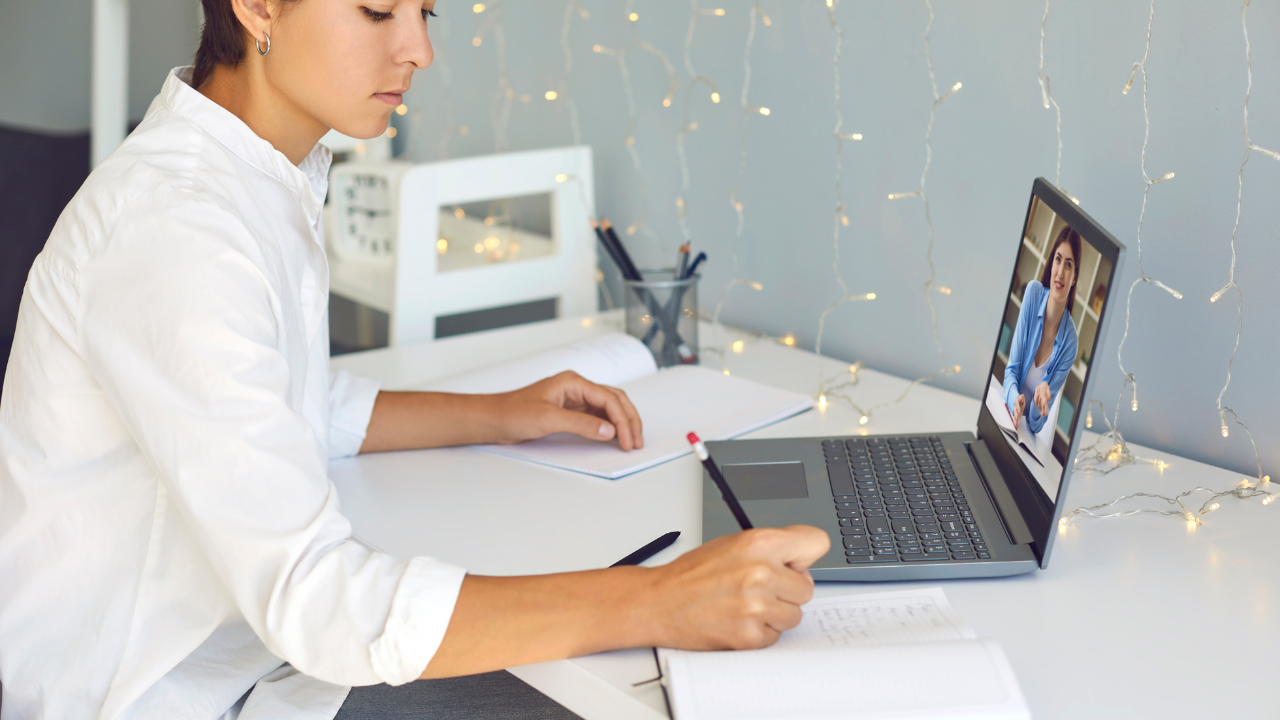 オンラインミーティングに使うZoomの画面