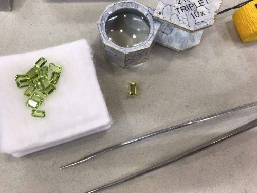 【制作実績】大切な方へのプレゼント | ペリドットペンダント